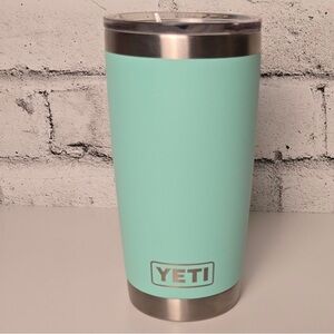 YETI Rambler Stainless Steel Tumbler Seafoam Green w/ Lid